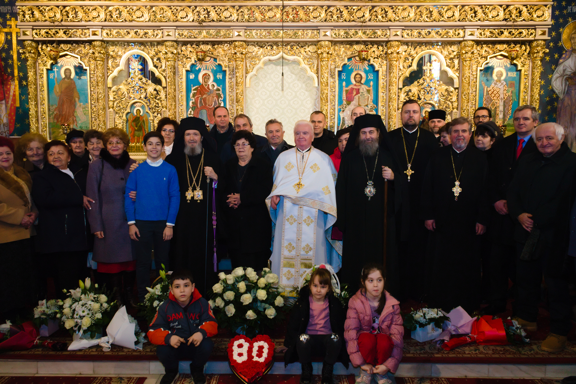 Slujbă arhierească și aniversare la Biserica Albastră de la Parohia Oradea-Vii